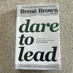 BRENE BROWN Dare to Lead 2018 Hardcopy